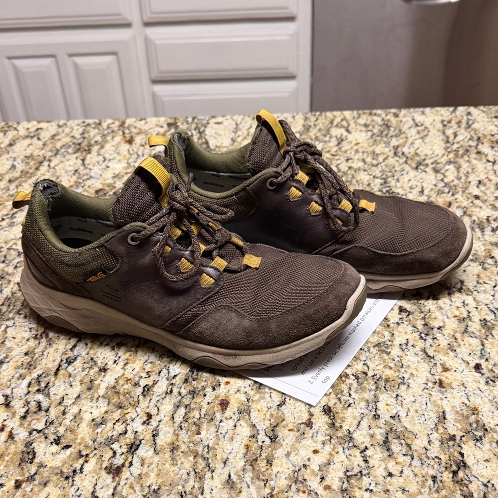 Teva Men's Brown Hiking Shoes